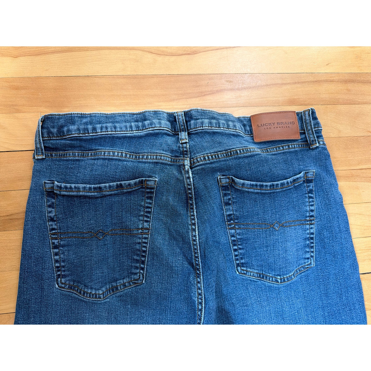 Lucky Brand 38/30 221 Straight MidRise Rise Men's Jeans