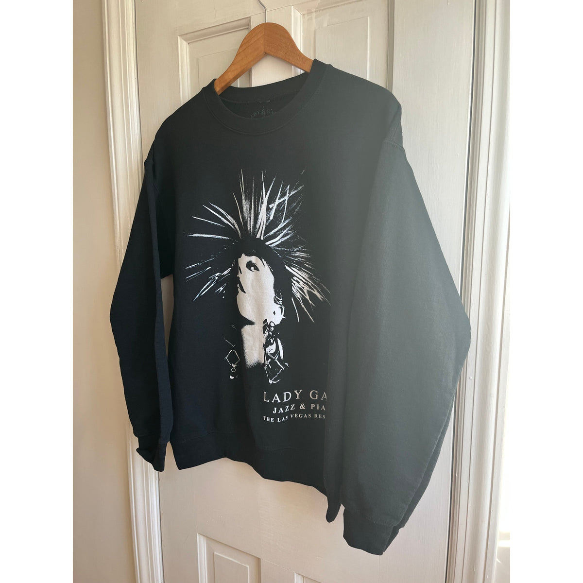 Lady Gaga Jazz and Piano Residency Sweatshirt 2022 Las Vegas Park MGM Medium