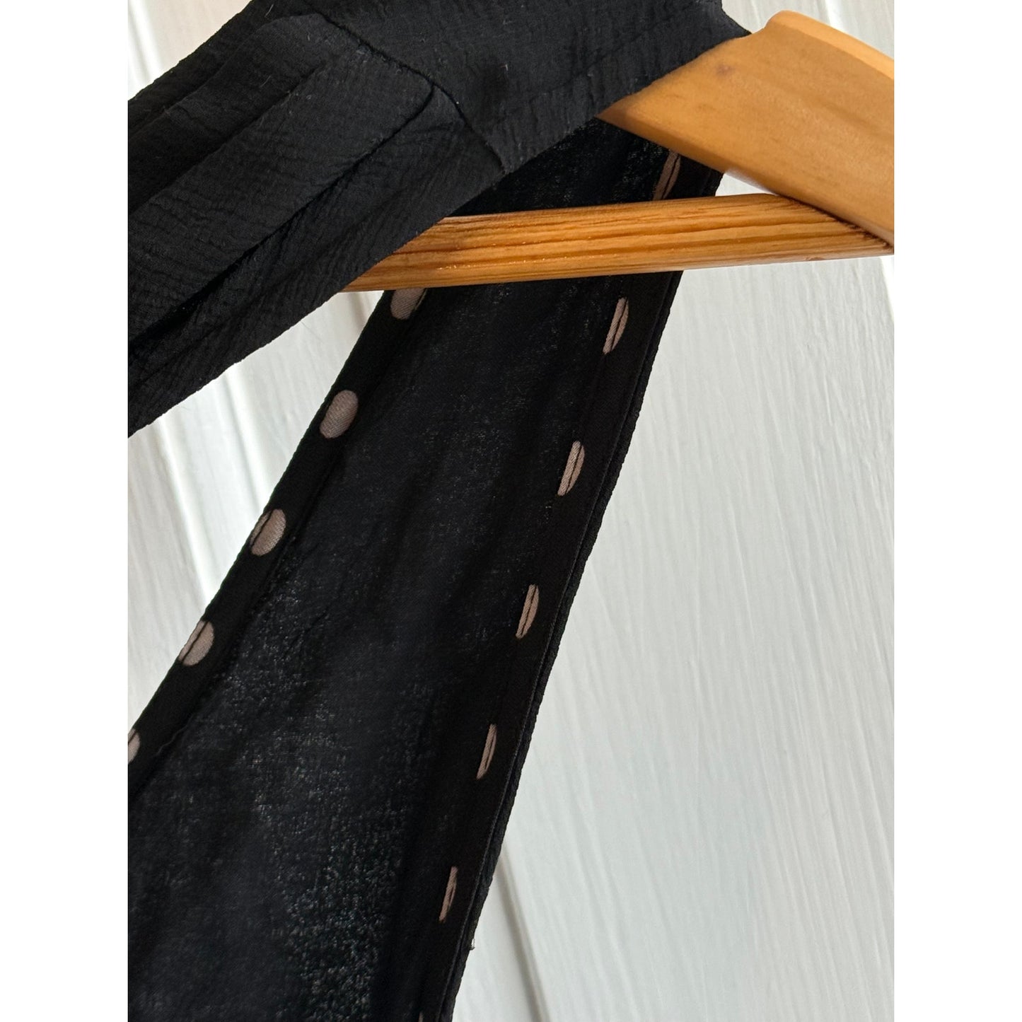 Anthropolgie Pleated Jumpsuit V-Neck Wrap Sleeveless Size 2 Wide Leg Black