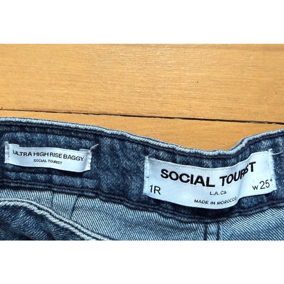 Social Tourist Wide Leg Jeans | High Rise | Size 25 | EUC | TikTok Viral Style