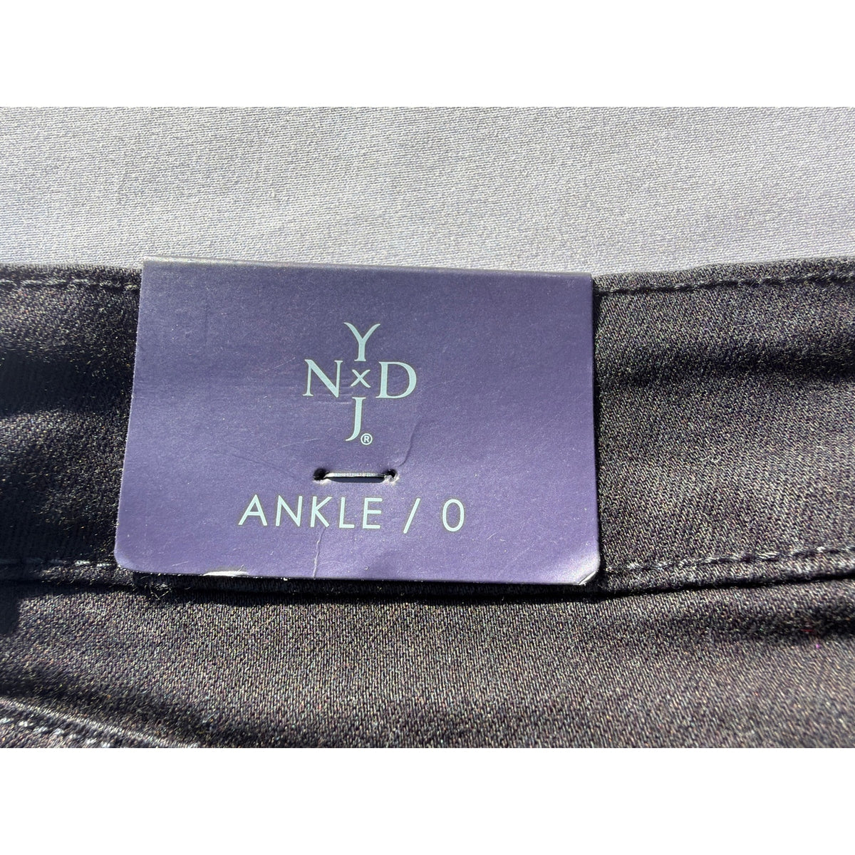 NYDJ Size 0 Black Ankle Mid Rise Jeans