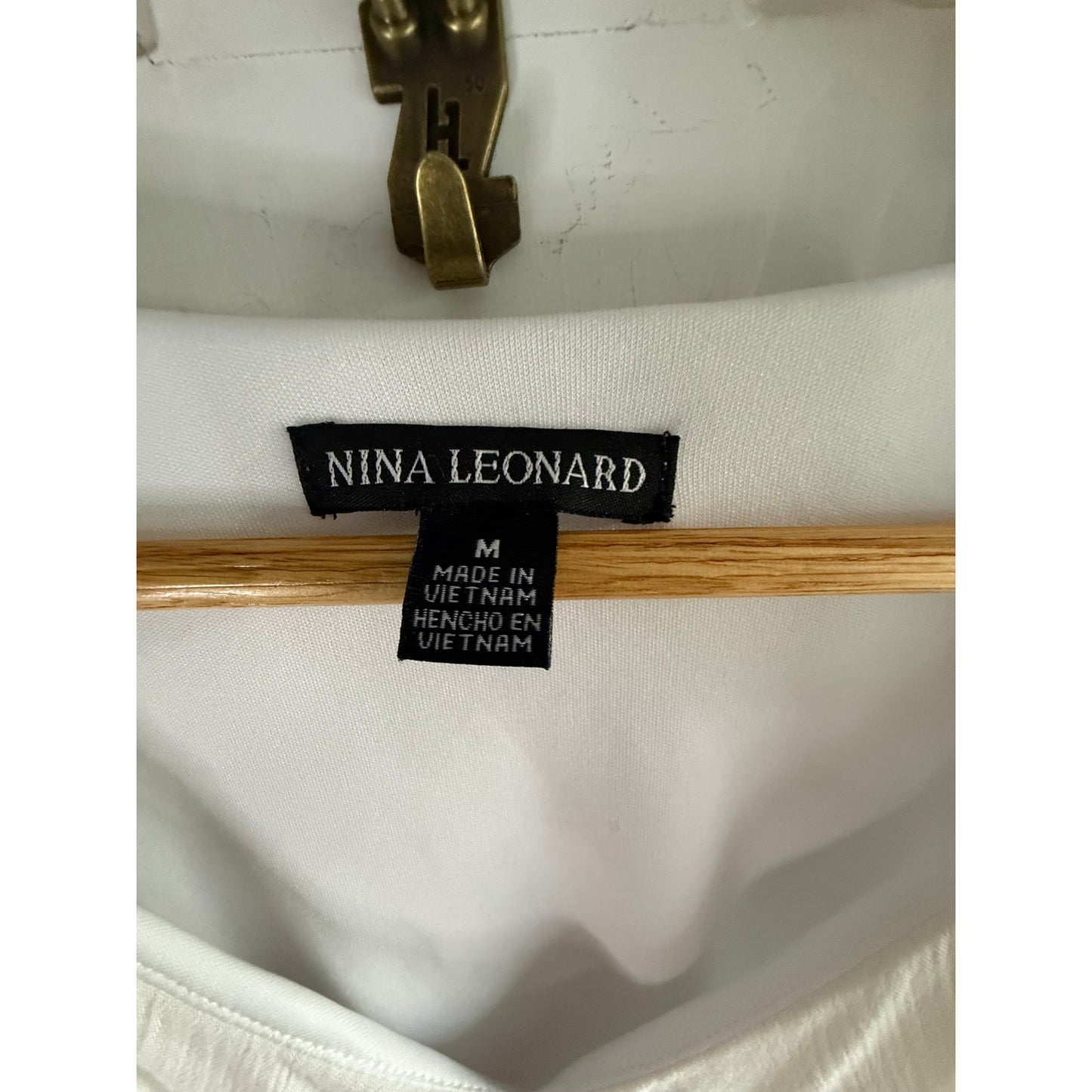 Nina Leonard White Floral Eyelet Maxi Dress Size Medium EUC