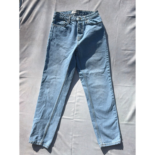 We The Free Size 26 Light Wash High Rise Slim Fit Jeans