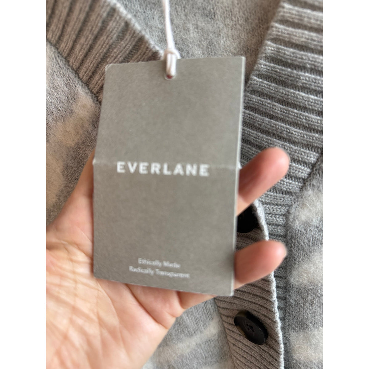Everlane NWT The Alpaca Tiger Jacquard Cardigan M - Grey Snow Animal Print