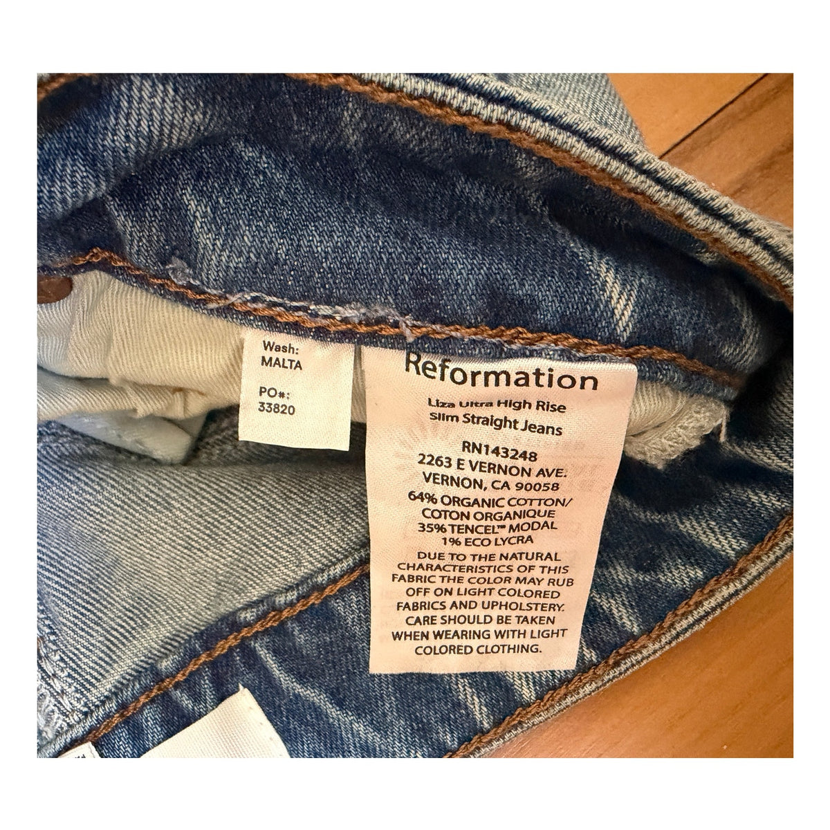 Reformation Liza Ultra High Rise Slim Straight Jeans Size 25 Malta Blue Wash EUC