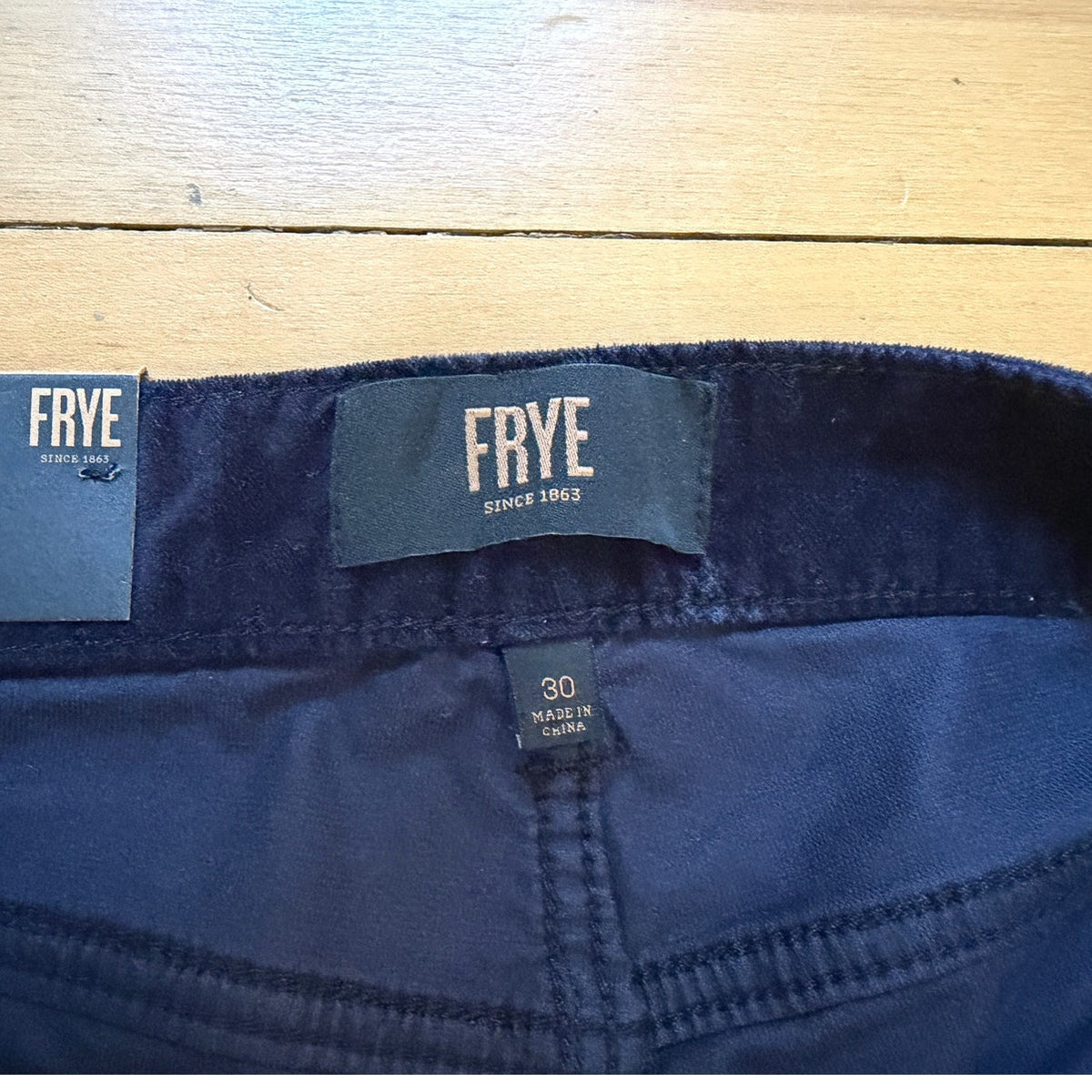 NWT FRYE Melissa Skinny Corduroy Pants Black Womens 30 High Rise Stretch 5-Pocket