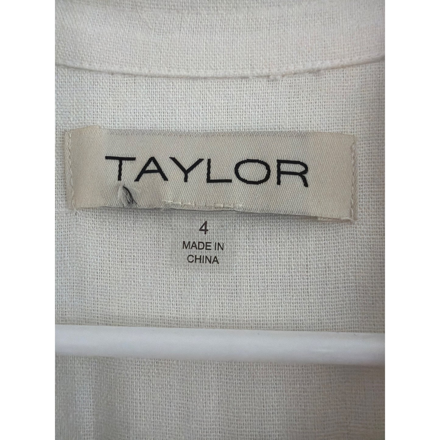 Taylor Size 4 Short Sleeve Front Button White Dress With Floral Lace Detailing and Pockets