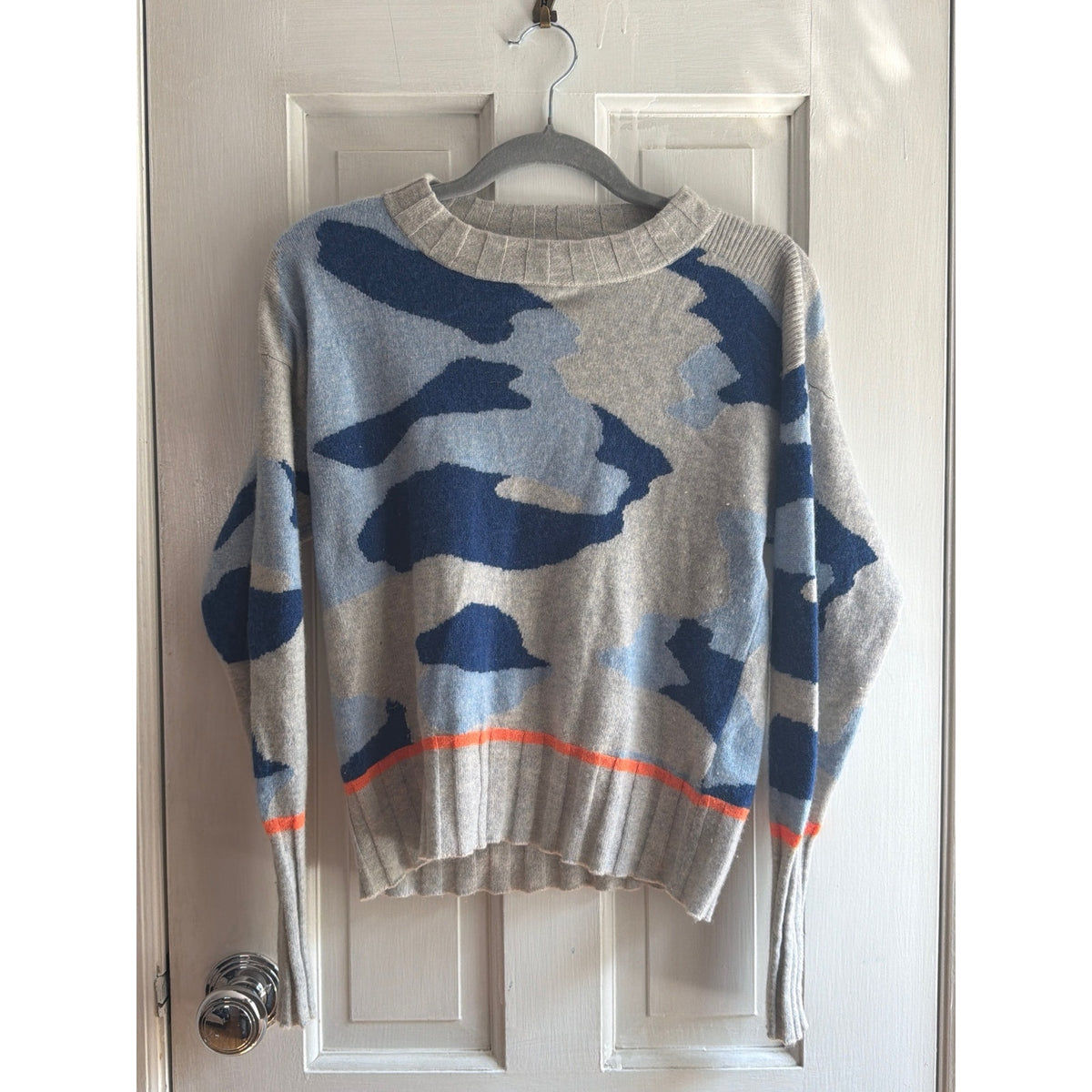Brodie Fine Cashmere Camo Sweater Small 100% Cashmere Blue Grey Neon Trim Knit S