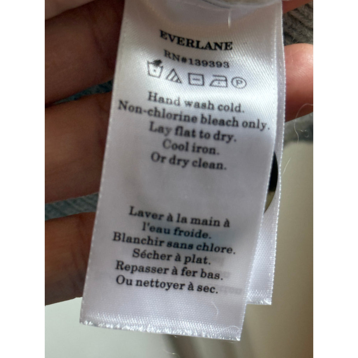 Everlane NWT The Alpaca Tiger Jacquard Cardigan M - Grey Snow Animal Print