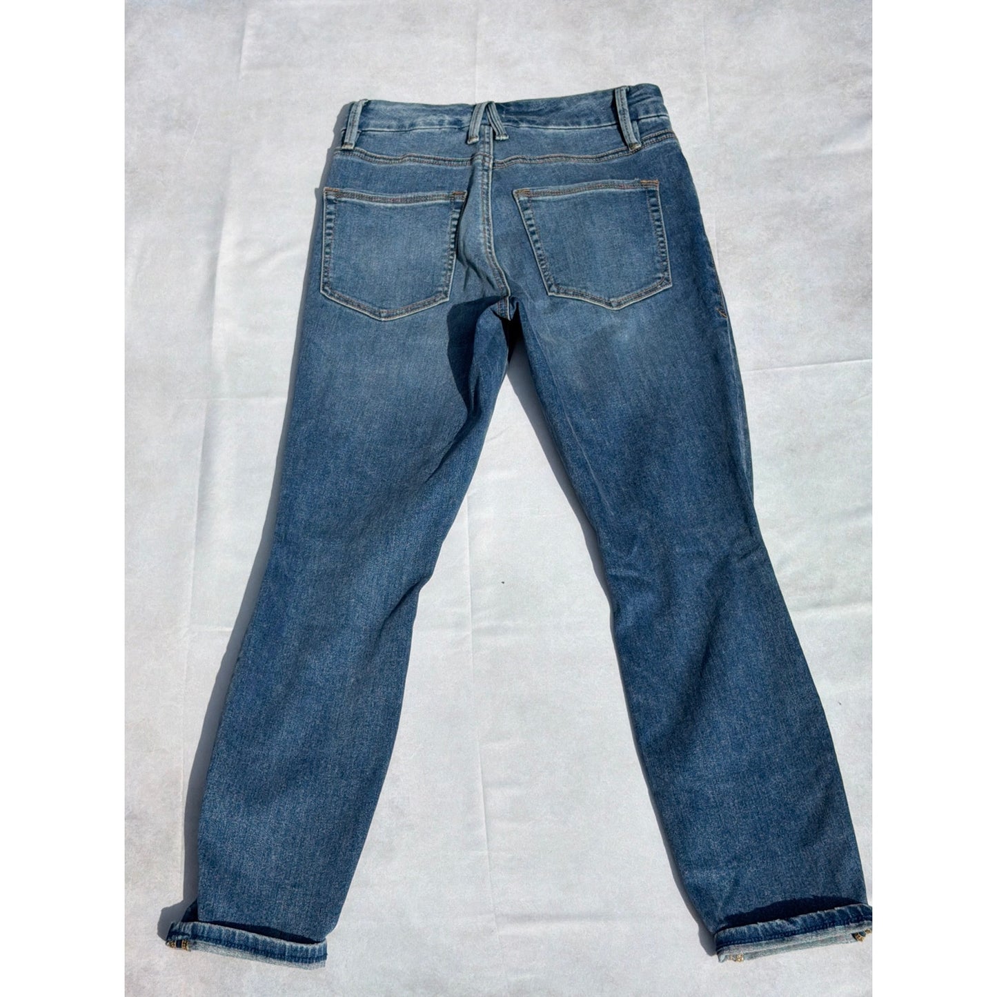 Good American Good Curve Size 4/27 Med Wash Mid Rise Slim Ripped Jeans