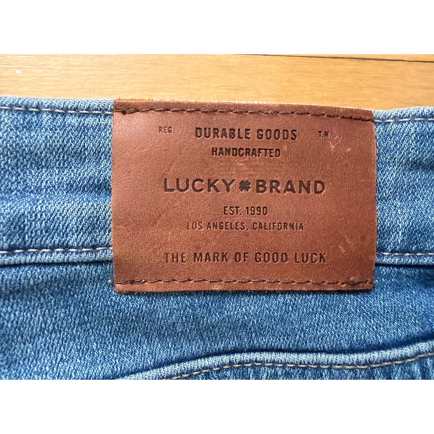 Lucky Brand Size 14 Sweet Straight Mid Rise Light Wash Jeans