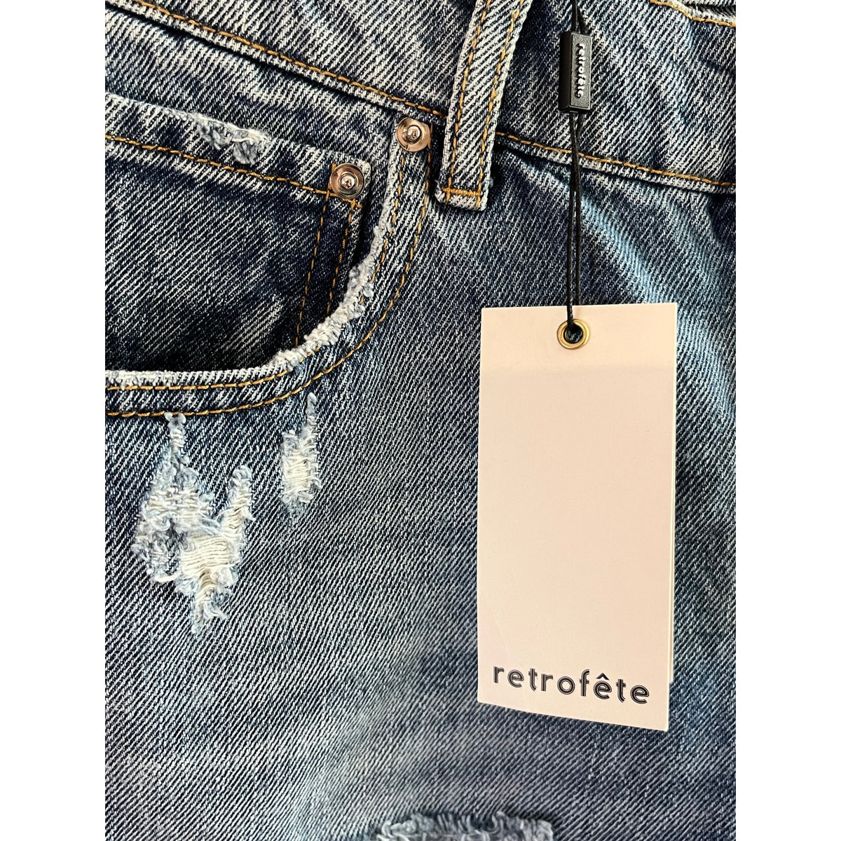 🗽 NWT Retrofete Maggie Super Distressed Jeans IT 24, US 27