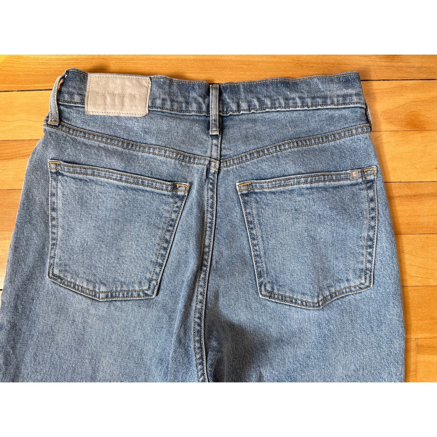 Everlane "The Original Cheeky Jean" Size 26 Crop Light Wash Jeans