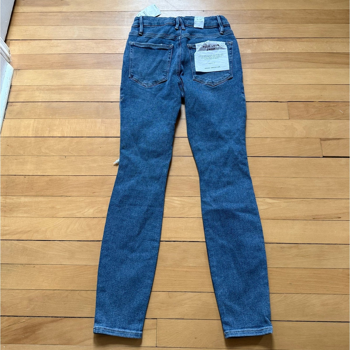 NWT Good American Good Legs Crop Skinny Jeans - Women’s Size 2/26