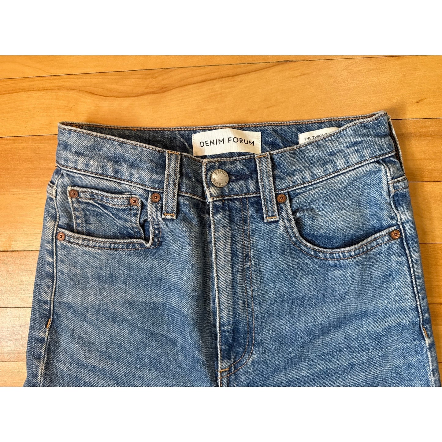 Denim Forum Aritzia Skinny Flare Jeans Size 25 Medium Wash High Rise
