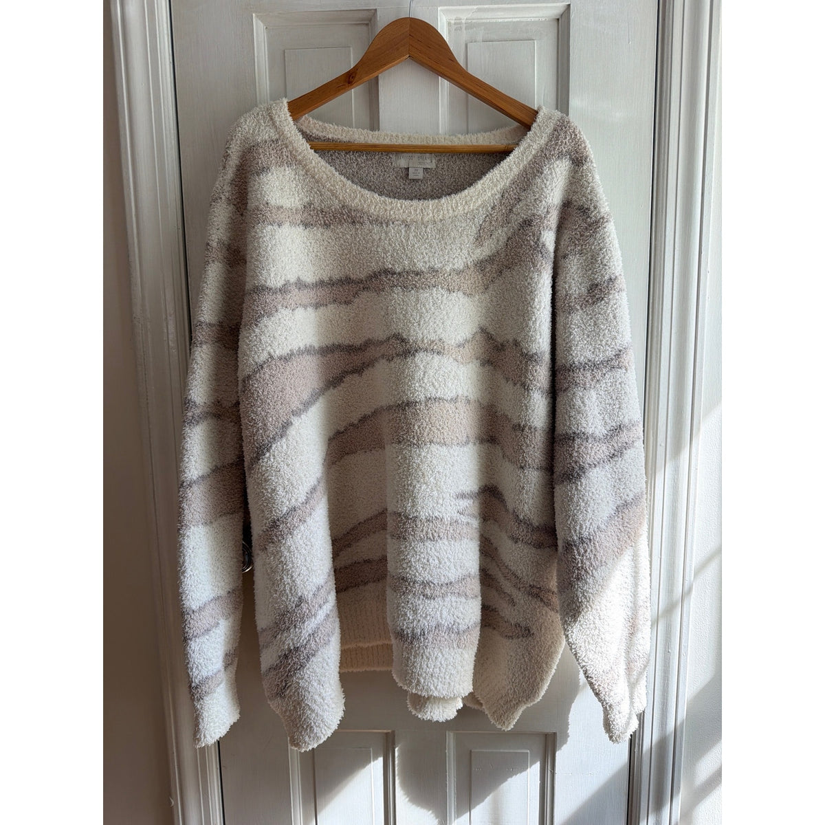 Barefoot Dreams Womens 3X Cream Beige Tiger Zebra Striped Knit Sweater