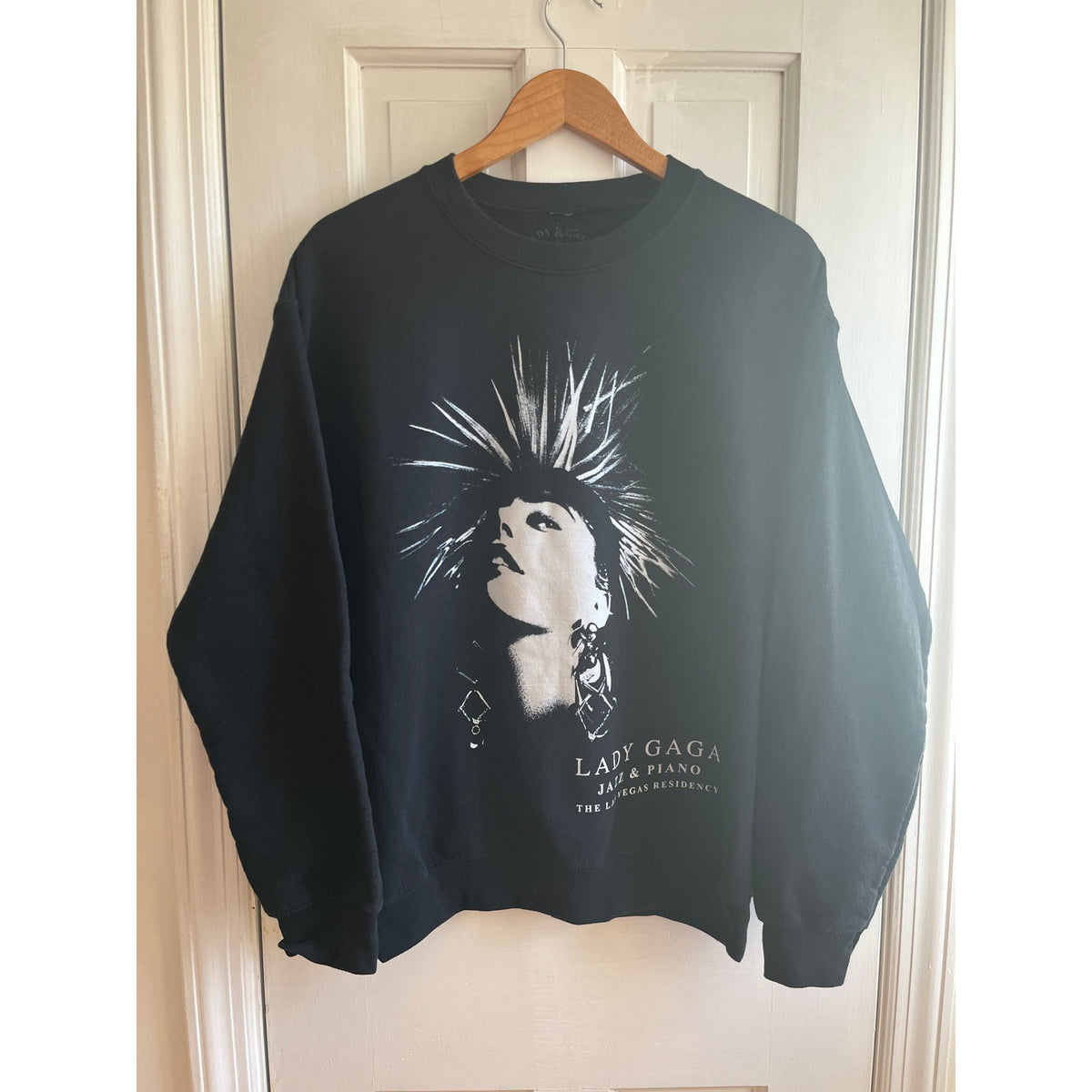 Lady Gaga Jazz and Piano Residency Sweatshirt 2022 Las Vegas Park MGM Medium