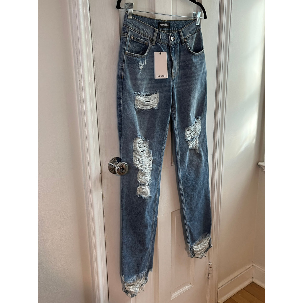 🗽 NWT Retrofete Maggie Super Distressed Jeans IT 24, US 27