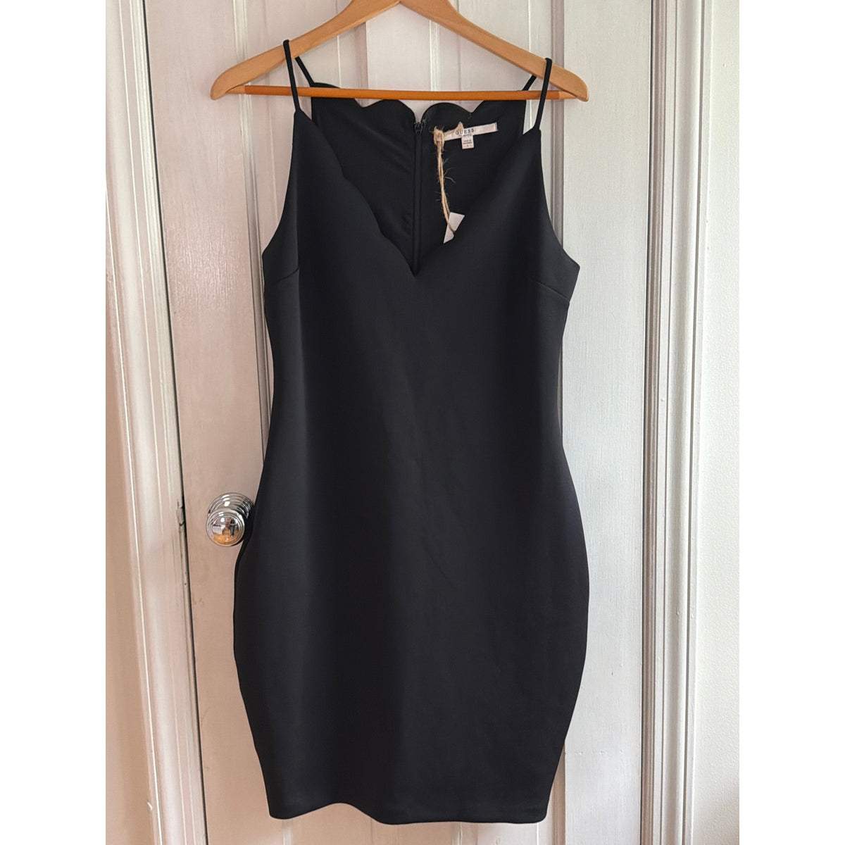 GUESS Los Angeles Black Scalloped Neck Sleeveless Bodycon Mini Dress Large