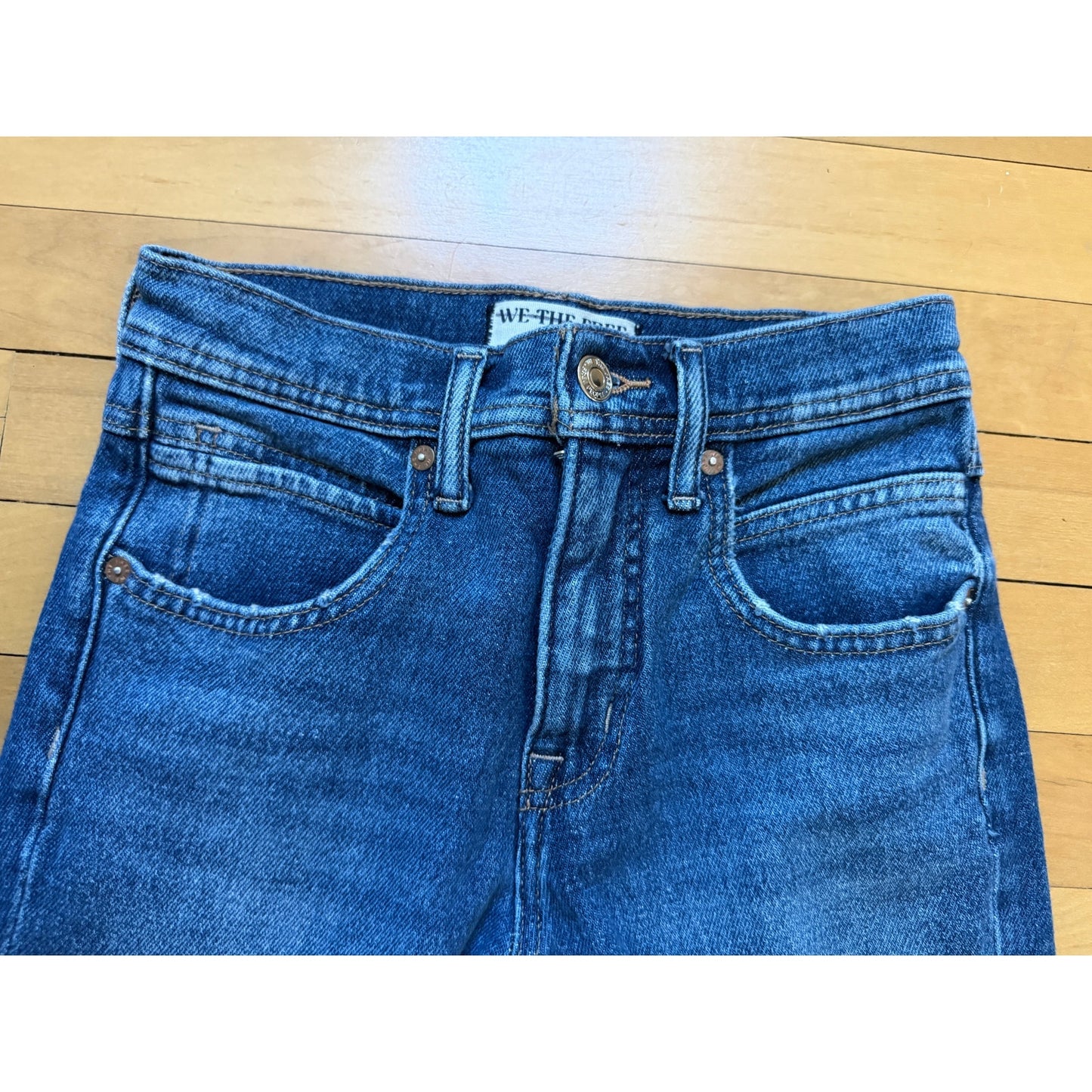 We The Free Free People Leila High Rise Slim Straight Jeans Size 24 Medium Wash EUC