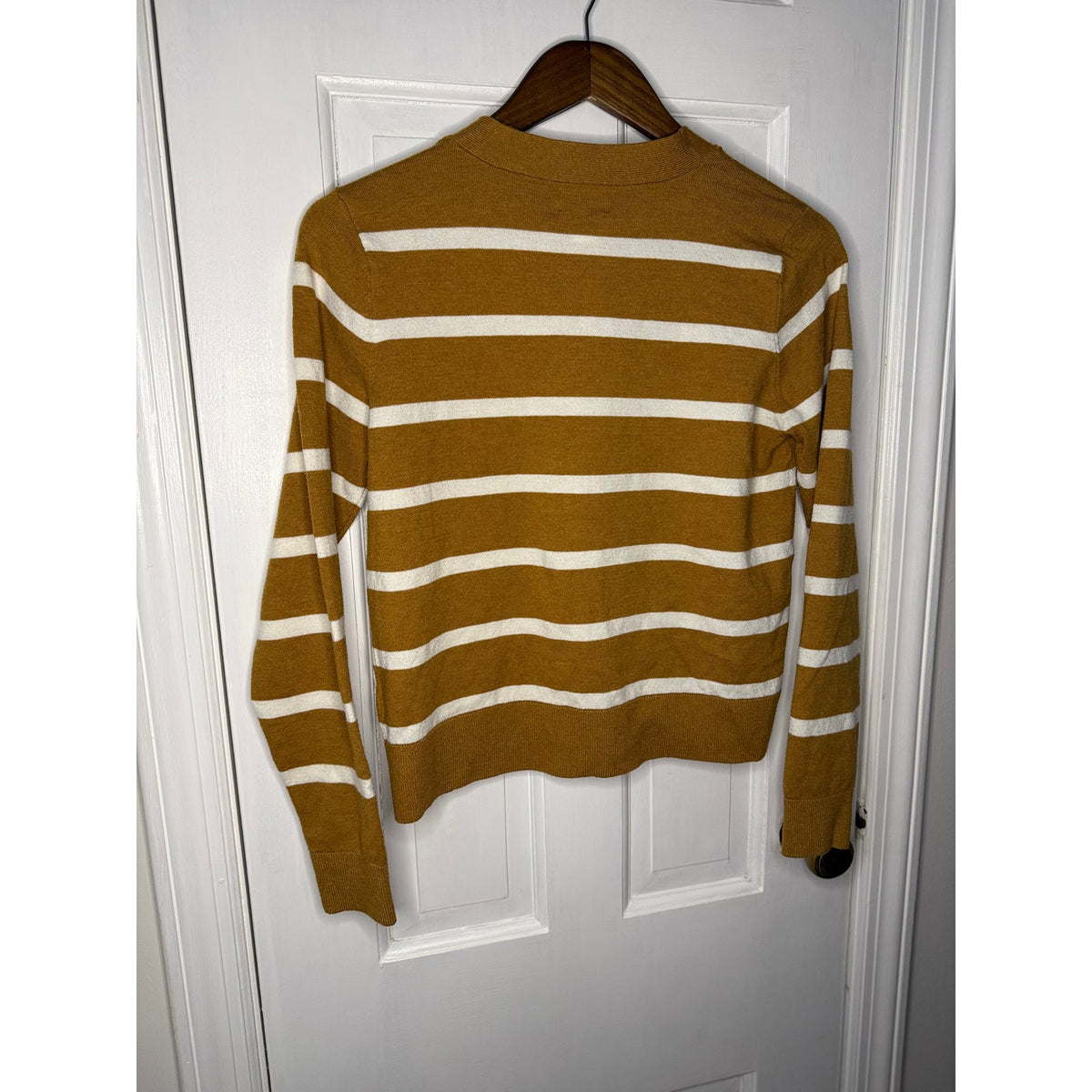 Calson Classic Crewneck Cardigan In Brown Gold Renee Stripe Size Small