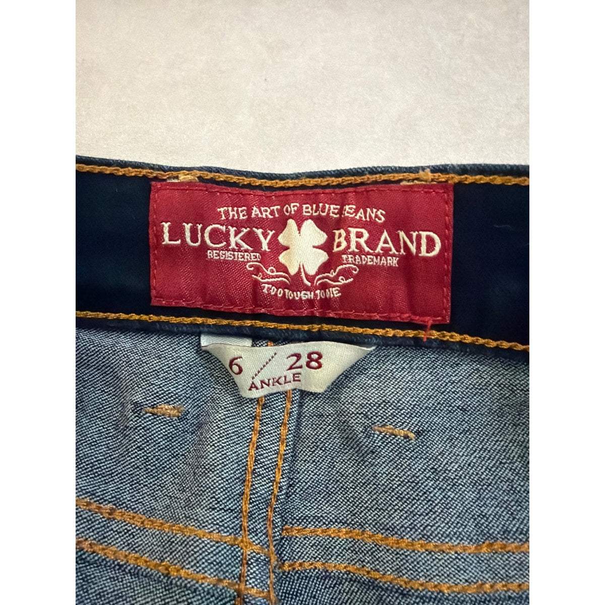Lucky Brand Size 6/28 Dark Wash Sweet N' Low Jeans
