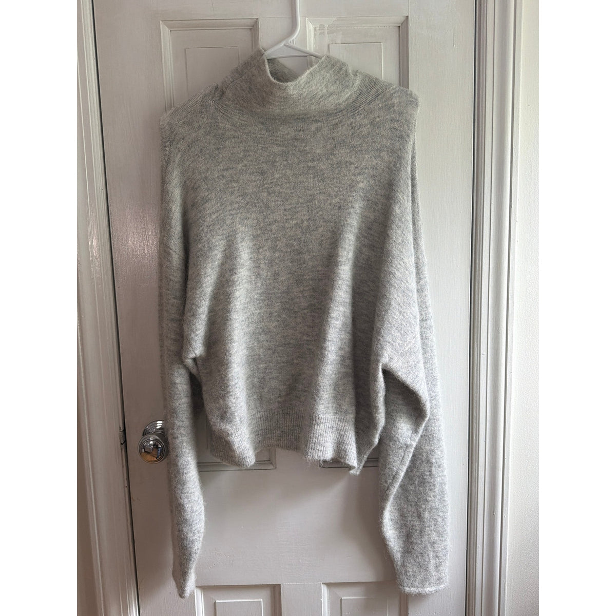 Wilfred Free Aritzia Gray Turtleneck Knit Sweater Long Sleeve Size Large L