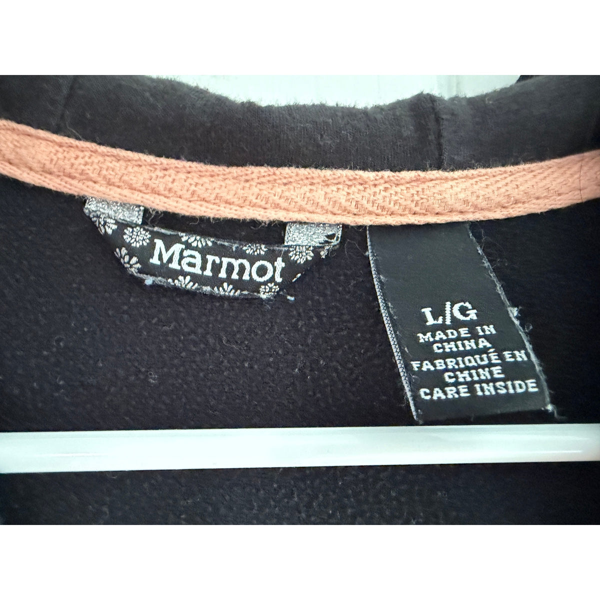 Marmot Mountain Works Black Fleece-Lined Graphic Hoodie - Size Large