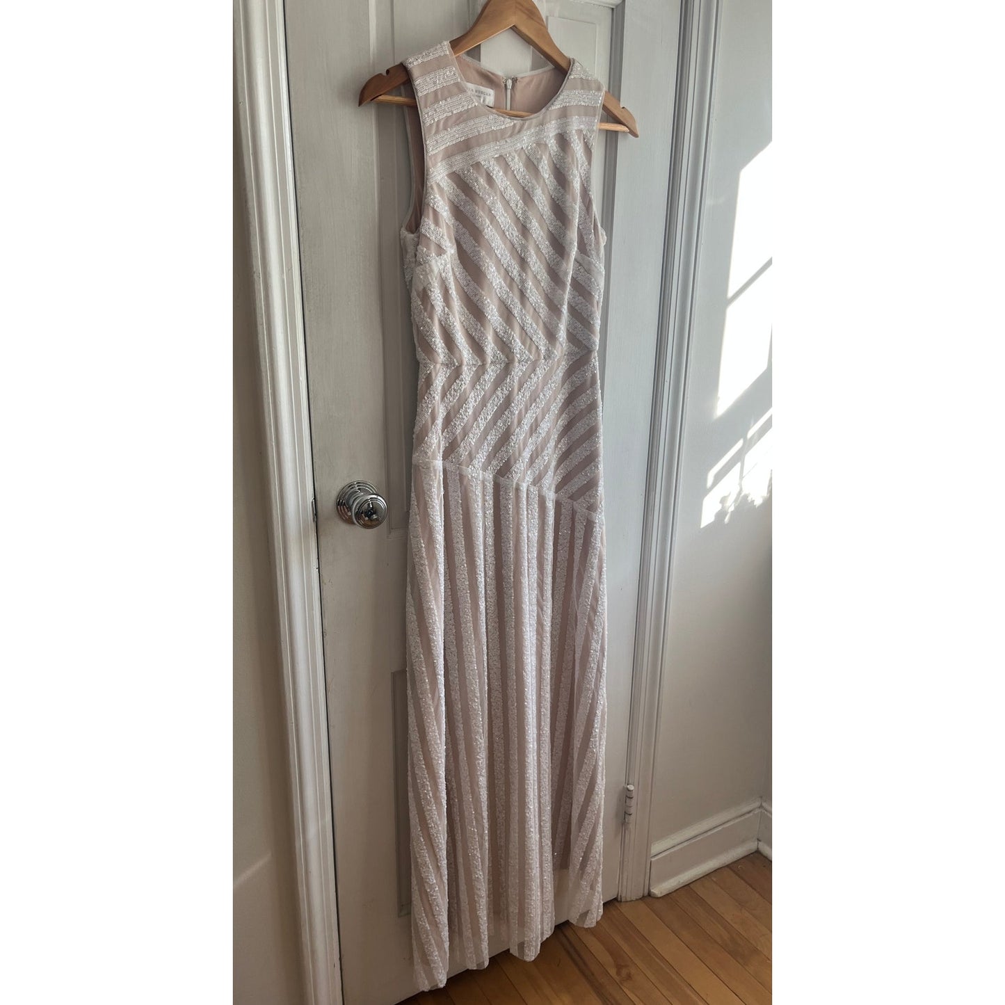 Donna Morgan Gigi Striped Sequin Gown - Champagne/Silver - Size 6 - EUC