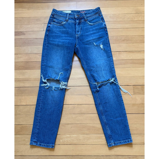Anthropologie Pilcro Distressed Straight Leg Jeans 25 Medium Wash