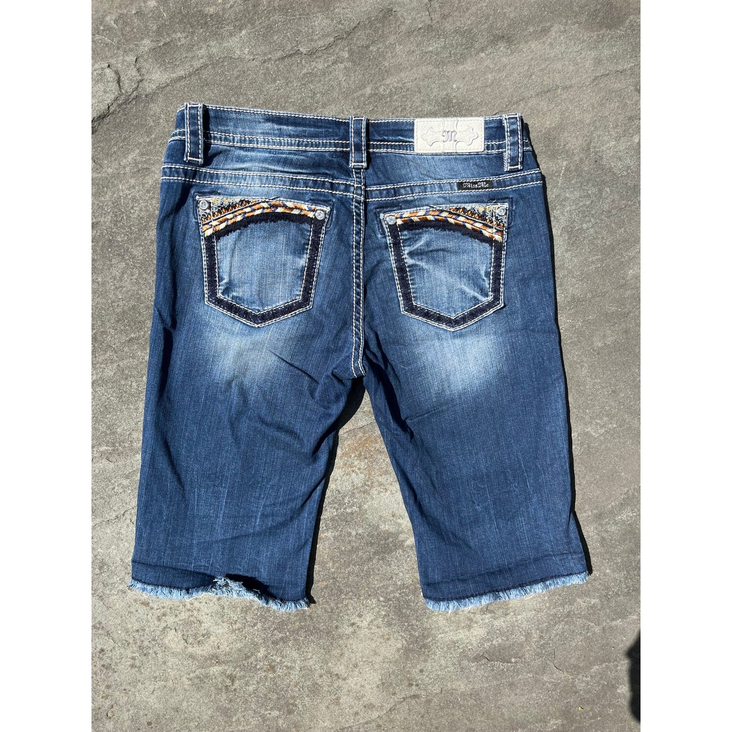 💎 Y2K Miss Me Embellished Winged Bermuda Shorts Size 30 💎
