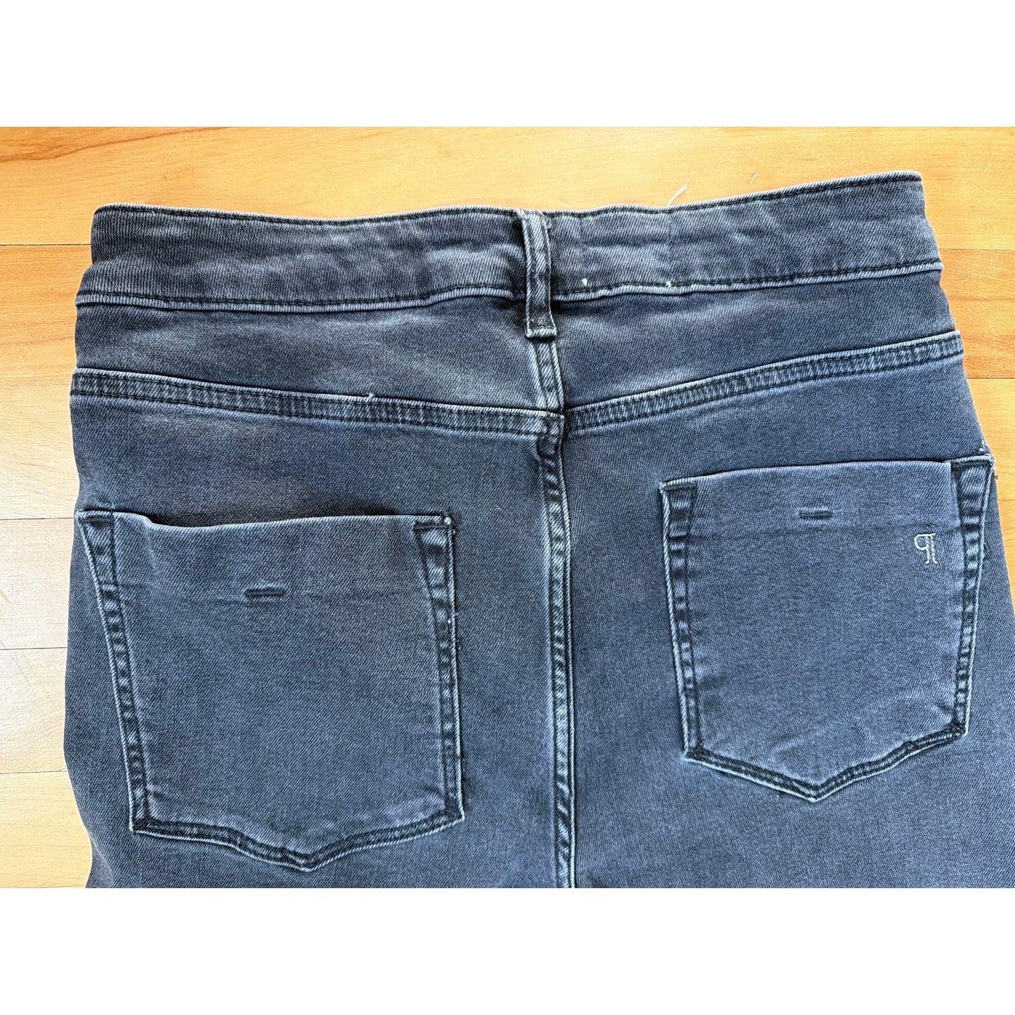 Pilcro Size 30 High Rise Black Wide Leg Distressed Hem Jean