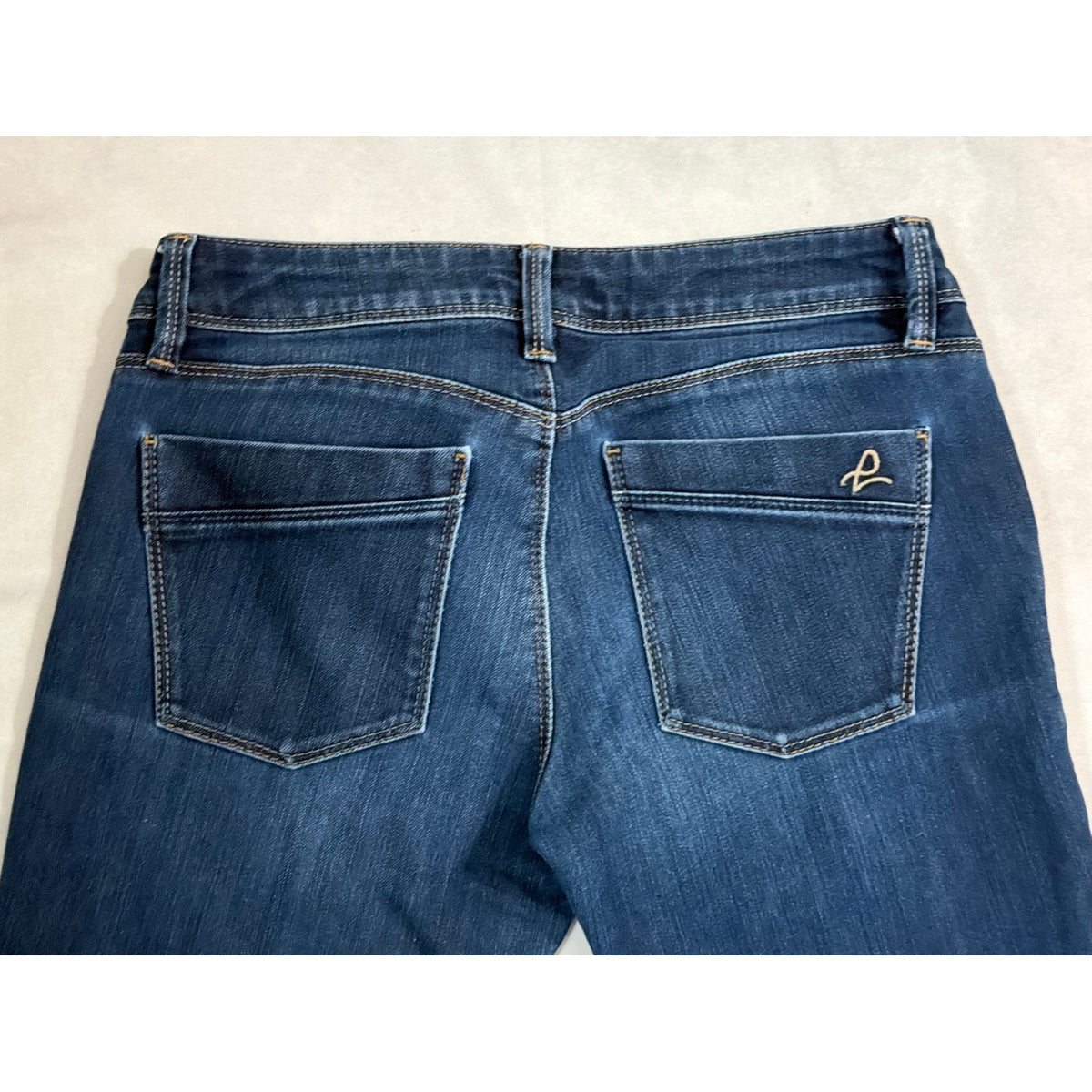 DL1961 Cindy Petite Slim Bootcut Jeans Size 27 Dark Wash Low Rise