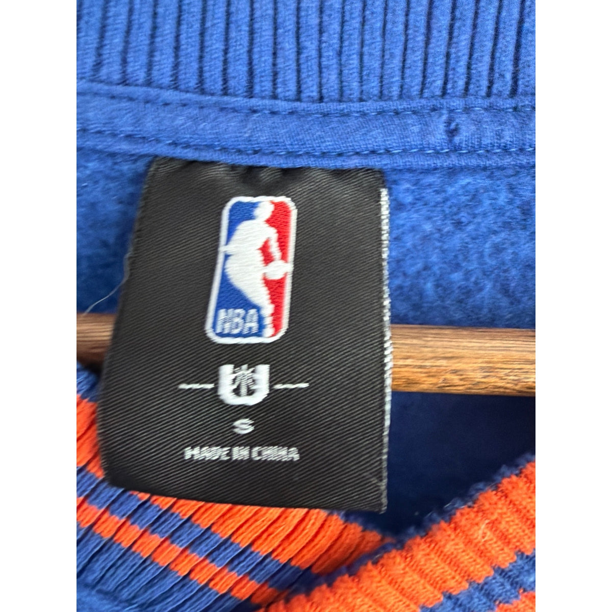 Vintage NBA New York Knicks Graphic Pullover Sweatshirt - Royal Blue, Small 