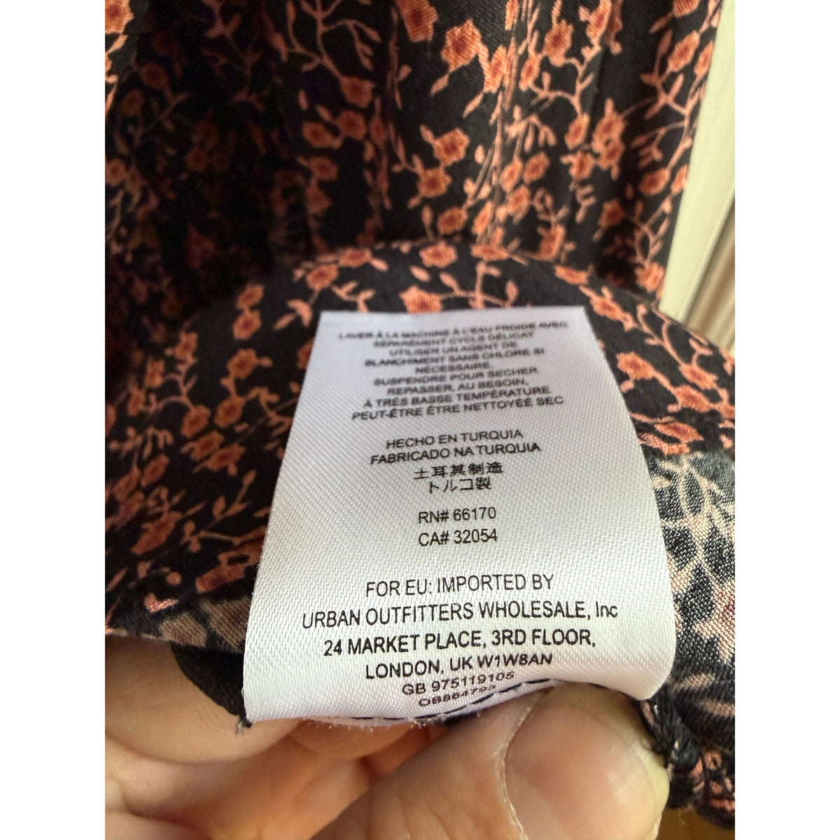 Free People Size L Black Pink Floral V-Neck Smocked Waist Tunic Top Dress EUC