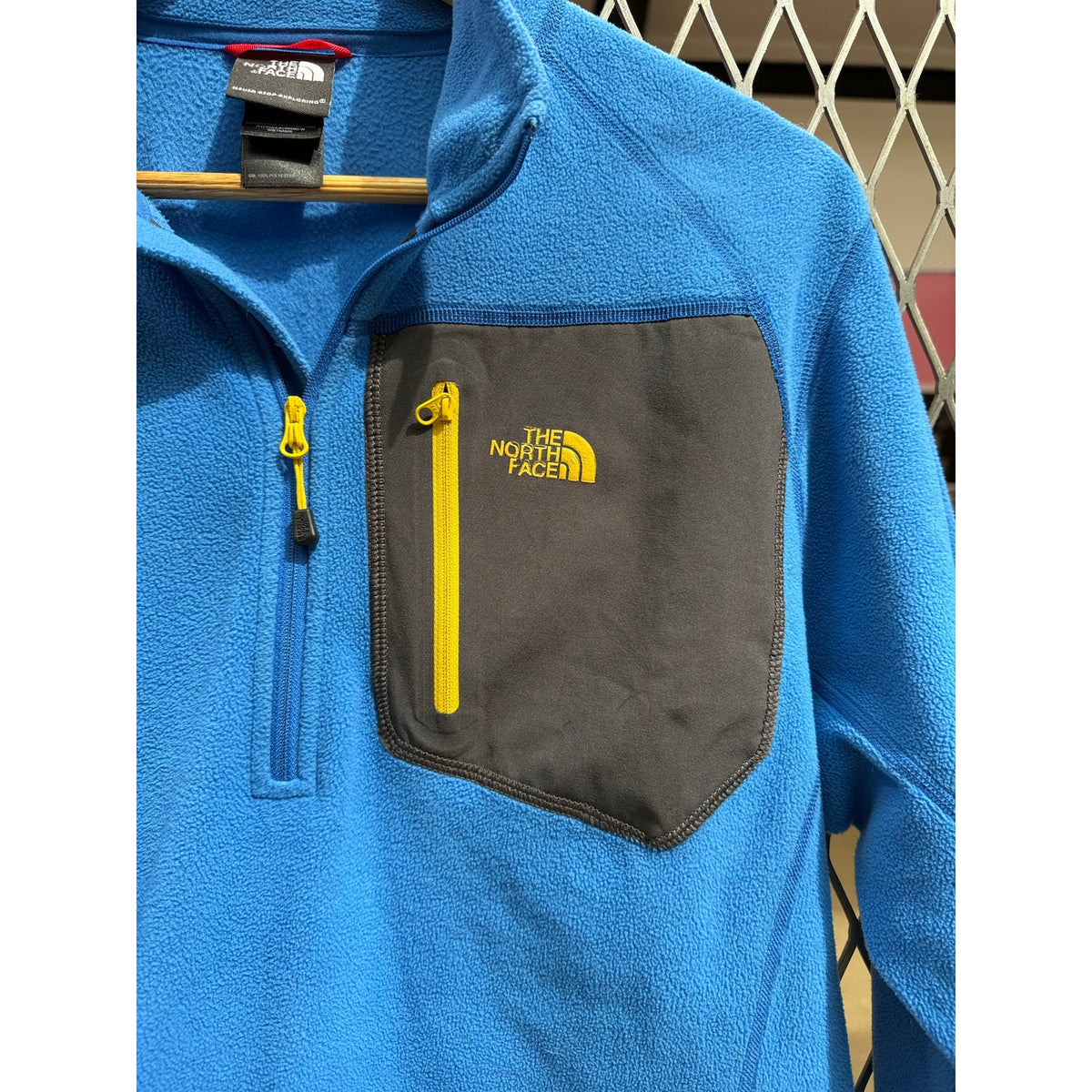 The North Face Blue Denali Fleece Jacket Zip Chest Pocket Outdoor Layering Medium