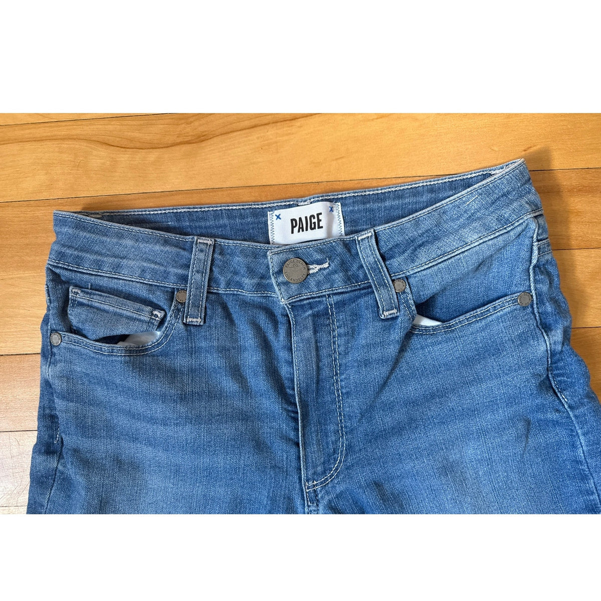 PAIGE Rory Crop Flare Jeans 27 Abelina Medium Wash EUC