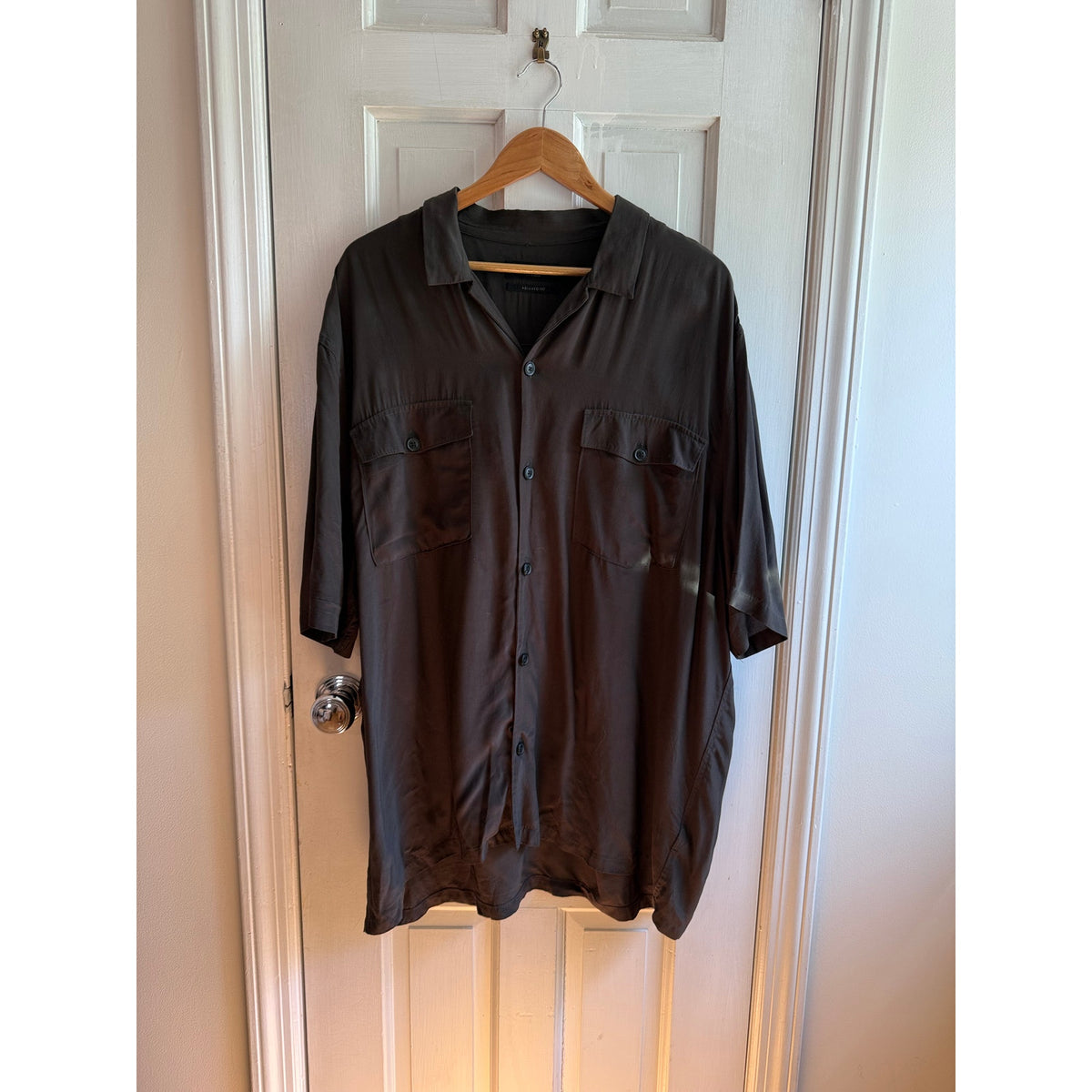 AllSaints Men's XXL Short Sleeve Button Down Shirt Gray/Green EUC Relaxed Fit